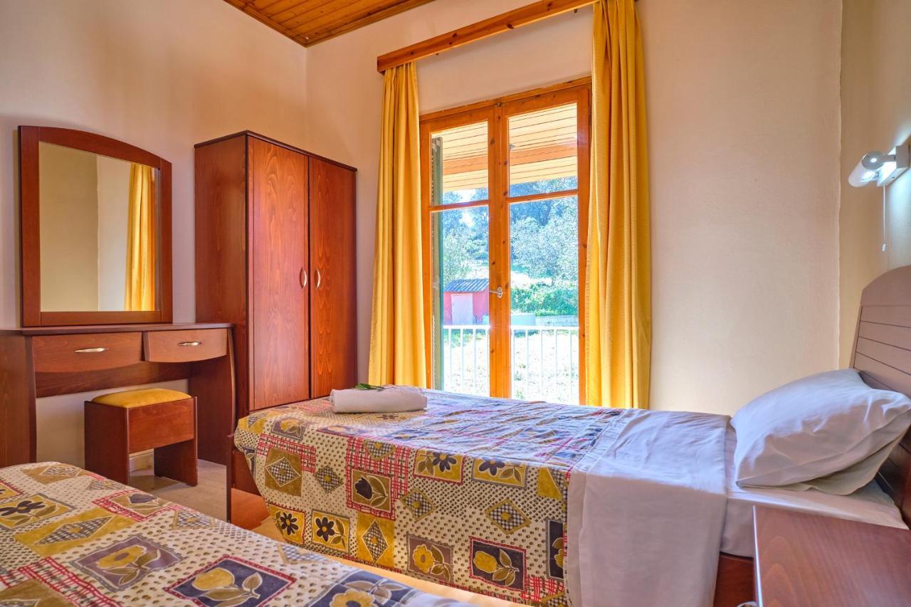 Theodora Apartments Agios Stefanos Corfu Ájosz Sztéfanosz Kültér fotó